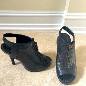 Juicy Couture leather pumps with open toe